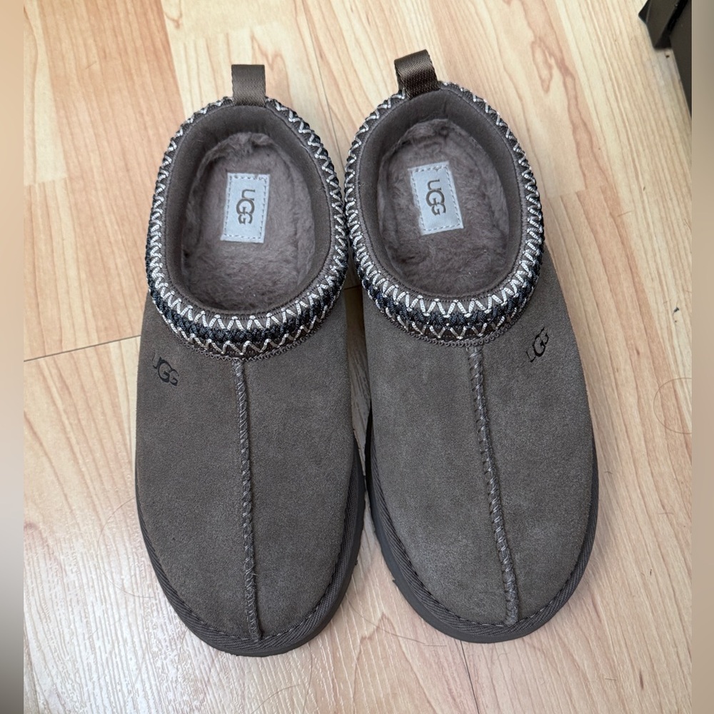 UGG K Tazz Slippers - Picture 9 of 14